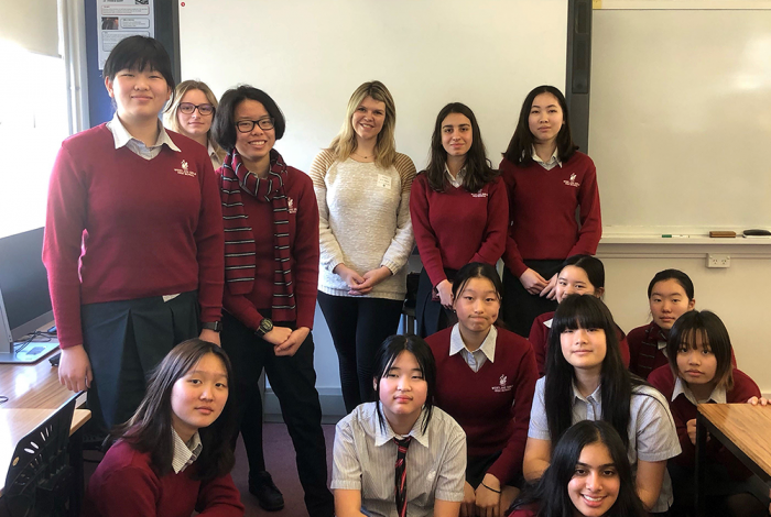 Erin-Hughes-with-Esports-Club-students