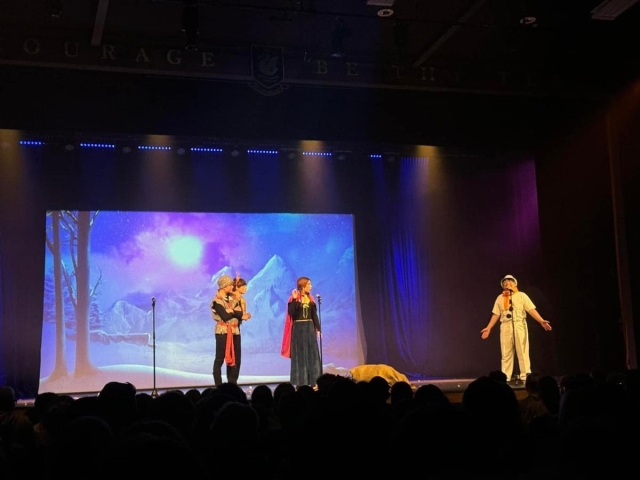 Kristoff Sven Anna and Olaf