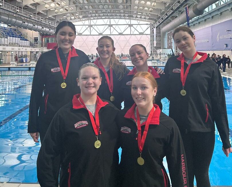 Senior team with Sofia and Ashley