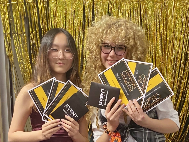 Lisa, Angie