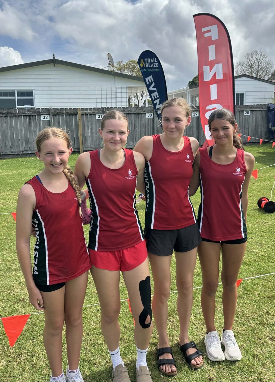 1 AKSS Team Lacey, Brooke, Cayleigh, Eva