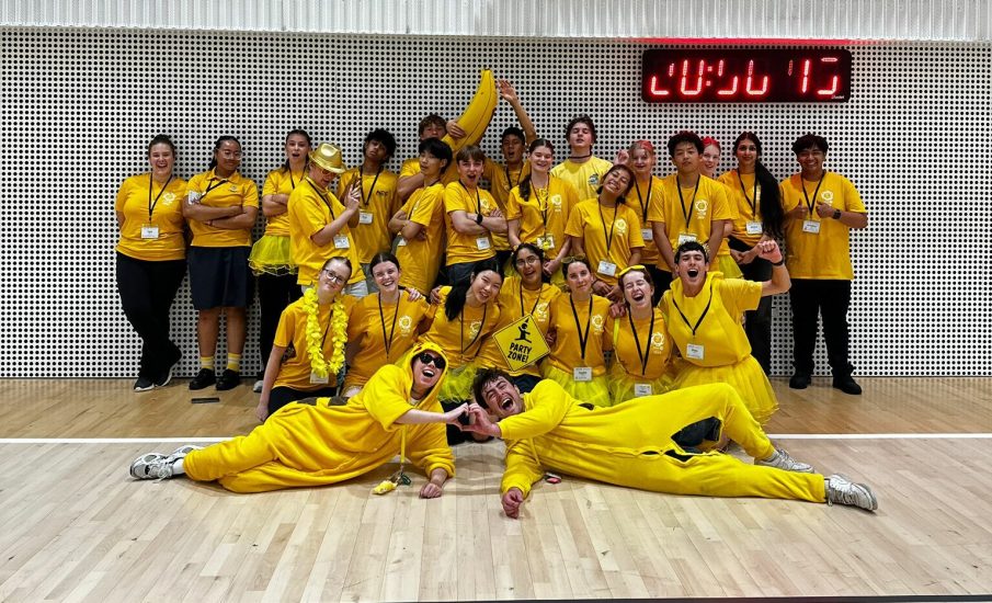 Science Forum yellow Hannah